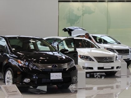 Lexus Jadi Korban Demo Anti Jepang di China