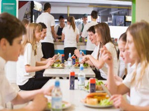 Anak Perlu Makanan Terbaik Untuk Memulai Aktifitasnya