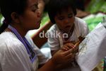 Anak-anak Penderita Kanker Belajar Membatik