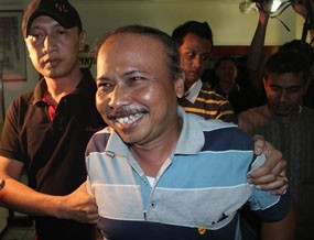 Dijebloskan Sel Lapas Bojonegoro, Pengacara Joki Napi Umbar Senyuman