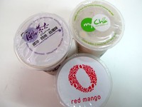 Jangan lupa cicipi buatan Chatime (Rp. 24.000). Rasanya segar enak dengan pearl yang begitu kenyal di mulut. Tak cuma keempat gerai ini, namun Red Mango yang terkenal dengan produk frozen yogurt kini juga sudah memasuki pasar bubble milk tea. (Flora Febrianindya/detikFood)