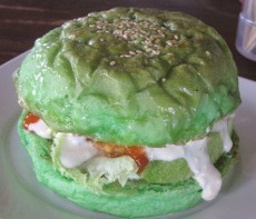 Racikan Istimewa Burger Bakar Ijo