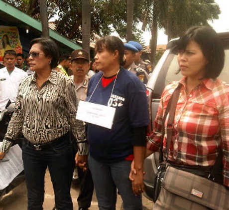 400 Polisi Amankan Sidang Perdana Irene Kill Bill 