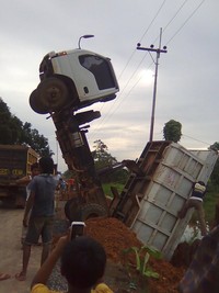 Foto diambil tepatnya di jalan A.Yani KM.50 Desa Pasar Jati Kab.Banjar Kalsel. (Foto Radian).