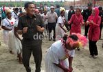Menteri PDT Menari Bersama Warga Papua