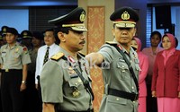 Lepas dari jabatan Wakapolda Metro, Brigjen Pol Suardi Alius dipromosikan menjadi kepala divisi humas Polri dengan kenaikan pangkat menjadi Irjen Pol.