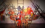 Pentas Tangga yang Energik dan Atraktif
