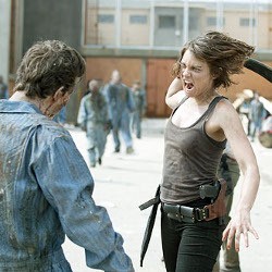 Lauren Maggie Cohan Suka Tembak Zombie Seperti di Video Game
