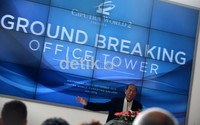 PT Ciputra Property Tbk (CTRP) resmi melakukan ground breaking office tower yang menjadi bagian dari Ciputra World Jakarta (CWJ) II.