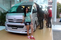 Masuknya Toyota Hiace ke Indonesia sebenarnya bukan yang pertama kali. Angkutan massal itu pernah mewarnai jalanan Jakarta pada tahun 1980-an.