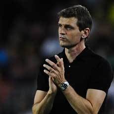 Vilanova di Ambang Rekor Pep, Van Gaal dan Cruyff