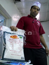 Beras untuk menu pokok Indonesia diekspor dari Thailand karena di Arab Saudi tidak mencukupi.