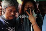Deni Korban Tawuran Pelajar Dimakamkan