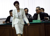 Atas putusan ini, Miranda mengajukan banding. Miranda berkukuh tidak terlibat perkara suap cek pelawat sebagaimana putusan hakim. Ramses/detikcom.