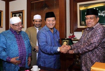 Hidayat Sambangi PBNU