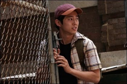 Main di The Walking Dead, Steven Yeun Lepas dari Peran Tipikal Tech Geek