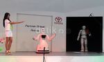 Robot-robot Toyota Ramaikan IIMS