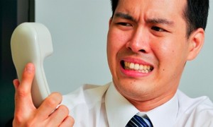 Ups Salah! 5 Telepon Palsu Paling Terkenal