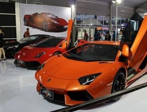 12 Mobil Super Mahal dan Seksi di IIMS