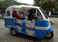 Pemberian nama Cabrio sendiri berasal dari kata Cabriolet yang artinya cabin atap yang bisa dibuka-tutup. Rencananya Cabrio akan dilepas seharga Rp 35.000.000 OTR Jakarta