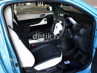 Interior eQ.