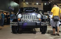 Sistem keamanan Electronic stability Control (ESC), Brake Assist hidrolik, Traction Control, Electronic Roll Mitigation (ERM) fitur yang mencegah mobil terguling. Selain itu ada airbag, sentry key, engine immobilizer. Komponen Hill Star t Assist (HSA) dan Hill Descent Control (HDC) juga tersedia.