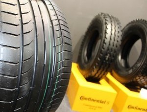 Continental Bidik Mobil-mobil Premium