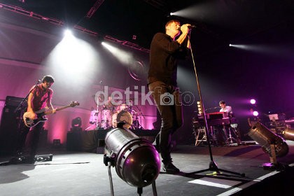 Strangeland, Konser Sederhana Keane yang Tetap Memukau