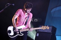 Aksi bassist Keane Jesse Quin Keane.