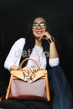 Syahrini Jenguk Abimanyu & Korban Tawuran