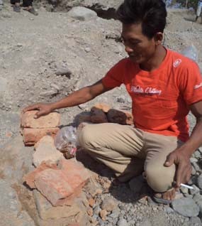 Warga Kediri Temukan Batu Bata Mirip Rumah Zaman Majapahit