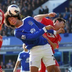 Everton Menang, Newcastle Imbang