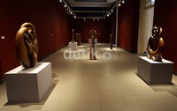 Pameran ini adalah pameran yang memamerkan karya keramik figuratif yang dibuat di Pager Jurang, Bayat, Klaten, Jawa Tengah, Indonesia.