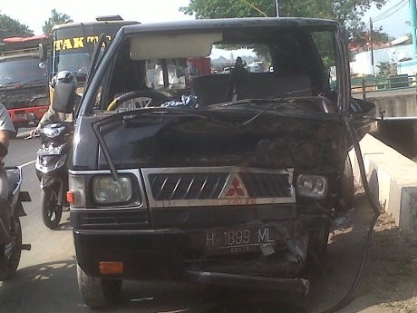 Kecelakaan Karambol Terjadi di Semarang, 6 Orang Terluka