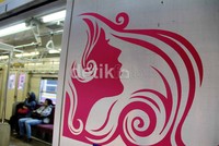 Peluncuran ini merupakan kelanjutan dari program kereta khusus wanita yang sudah terlebih dahulu diluncurkan pada 19 Agustus 2010.