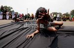 Aksi Teatrikal Tolak Komunisme