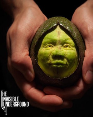 Wouw, Ada Wajah Hulk di Atas Alpukat!