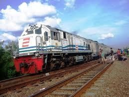 8 Kereta Api Cepat di Indonesia