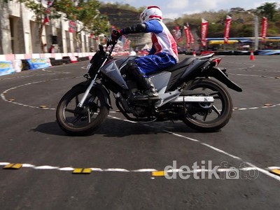 Lomba Safety Riding Honda