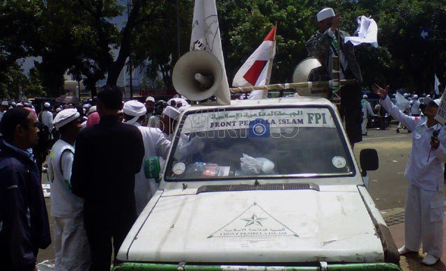 Rusak Gedung Kemendagri, 3 Demonstran Tolak Miras Dituntut 8 Bulan Bui