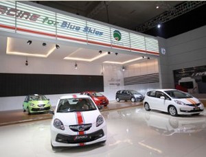 Honda Cetak Penjualan 2.025 Unit di IIMS