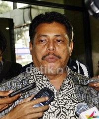 Umar mengaku bakal dimintai keterangan seputar aliran dana dalam kongres Demokrat di Bandung. (Ramses/detikcom).