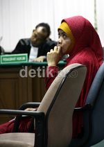 Wa Ode Nurhayati Dituntut 14 Tahun Penjara
