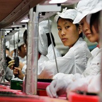 Foxconn Kesulitan Ganti Pekerja dengan Robot