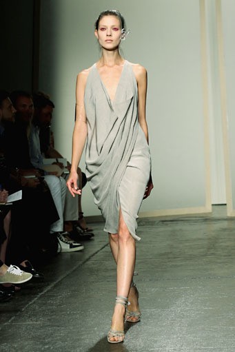 Donna Karan, Spring/Summer 2013. New York Fashion Week 2013. [Foto: Neilson Barnard/Getty Images for Mercedes-Benz Fashion Week]