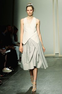 Donna Karan, Spring/Summer 2013. New York Fashion Week 2013. [Foto: Neilson Barnard/Getty Images for Mercedes-Benz Fashion Week]