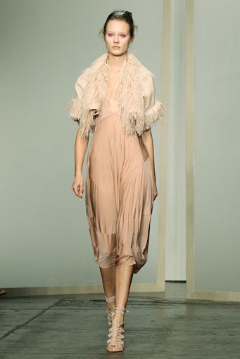 Donna Karan, Spring/Summer 2013. New York Fashion Week 2013. [Foto: Neilson Barnard/Getty Images for Mercedes-Benz Fashion Week]