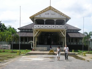 Keraton Kesultanan Melayu di Kalimantan Barat