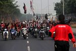 Buruh Konvoi Tolak Sistem Kerja Outsourcing