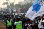 Buruh Konvoi Tolak Sistem Kerja Outsourcing